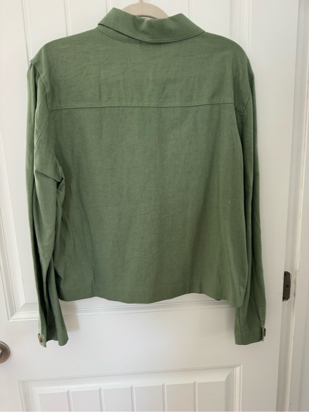 Jones New York Signature Light Olive Green Collared Top - Picture 2 of 3